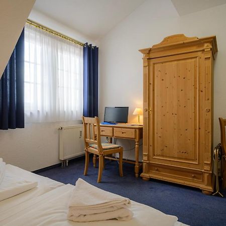 Hotel Zum Engel In Speyer - Roemerberg Berghausen  Εξωτερικό φωτογραφία