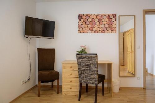 Hotel Zum Engel In Speyer - Roemerberg Berghausen  Εξωτερικό φωτογραφία